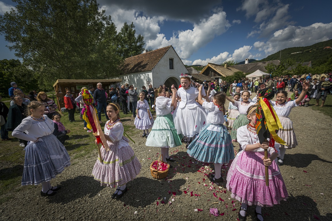 The game of whitsun were presented by the girls. Hungarian Open Air Museum. Photo: Balázs Farkas-Mohi  